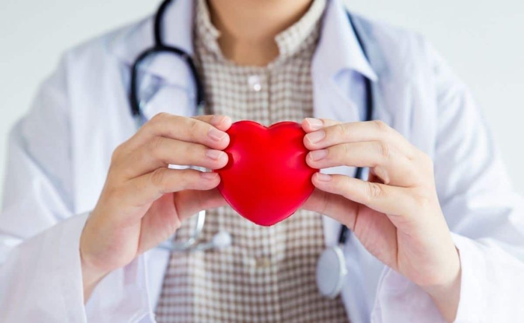 How does a Paracetamol affect the heart?