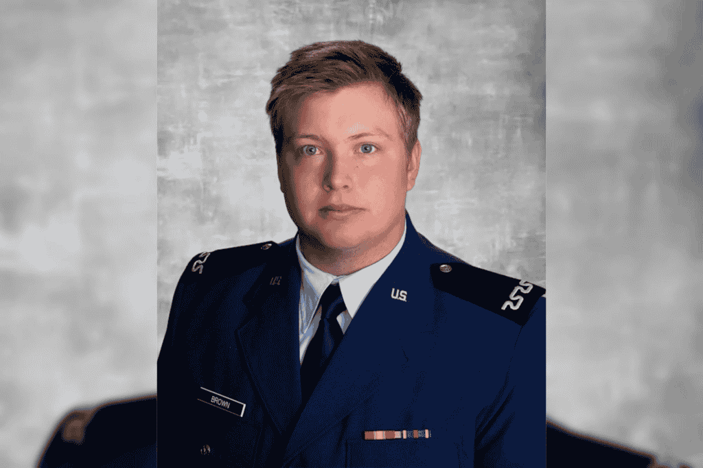 Air Force offensive lineman Hunter Brown dies at 21