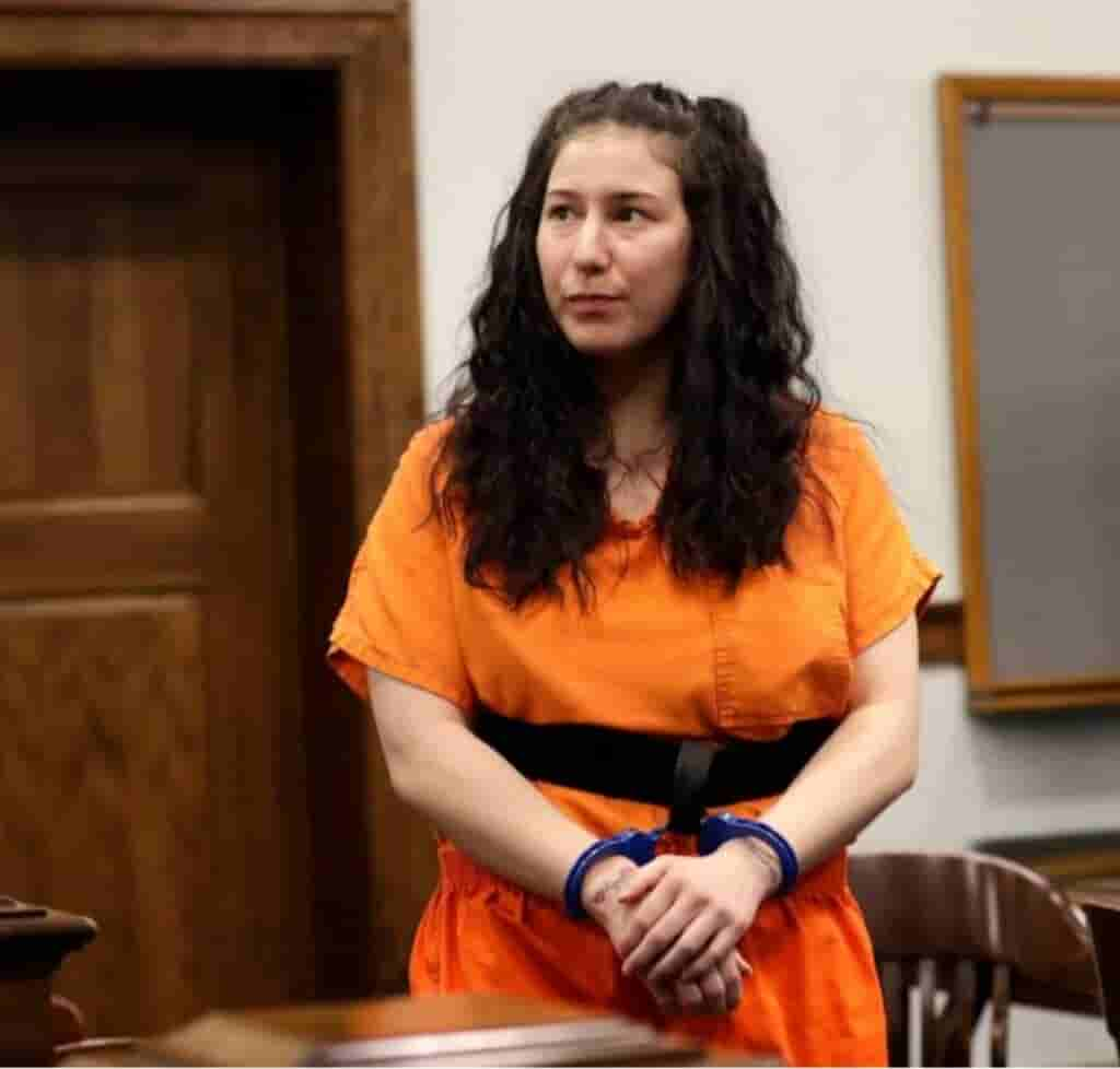 Taylor Schabusiness: Wisconsin Woman Accused Of Killing Her Lover Using ...