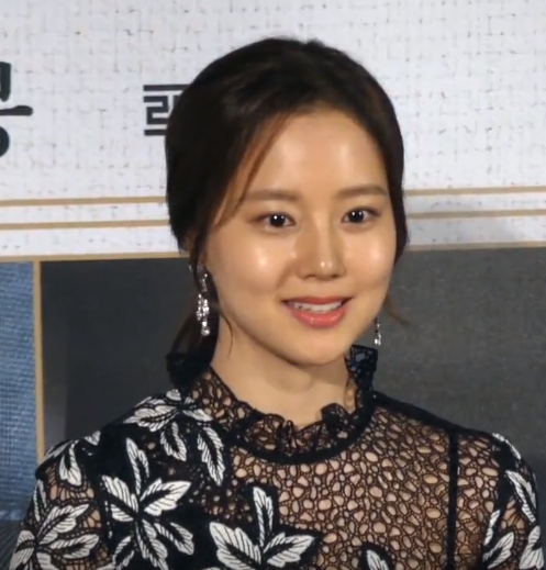 Moon Chae-won Age