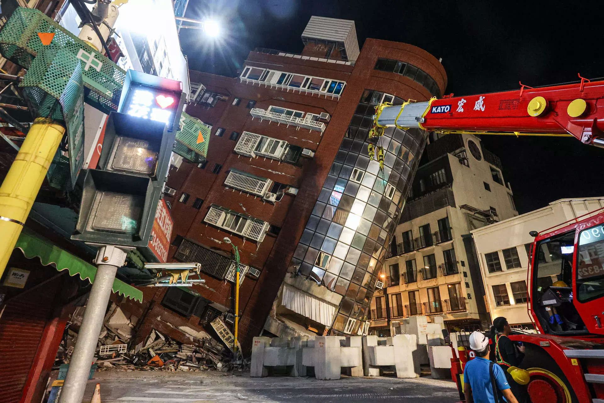 Earthquake hits Taiwan